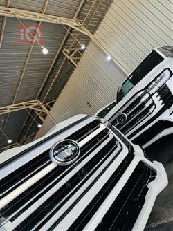 تۆیۆتا لاند کروزەر